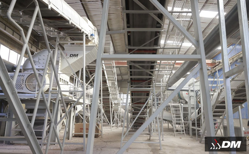 What is the difference between a jaw crusher and an impact crusher?