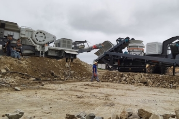 [Dongmeng Case] The crushing production line of the jaw, cone and screen mobile station has been put into operation!